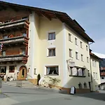 Schlatter Apartman *